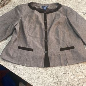 Lightweight blazer